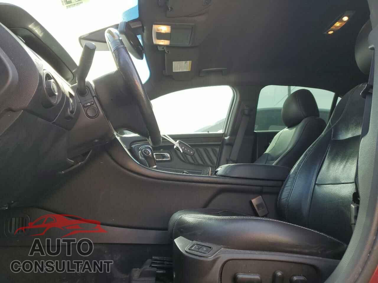 FORD TAURUS 2018 - 1FAHP2F8XJG109488