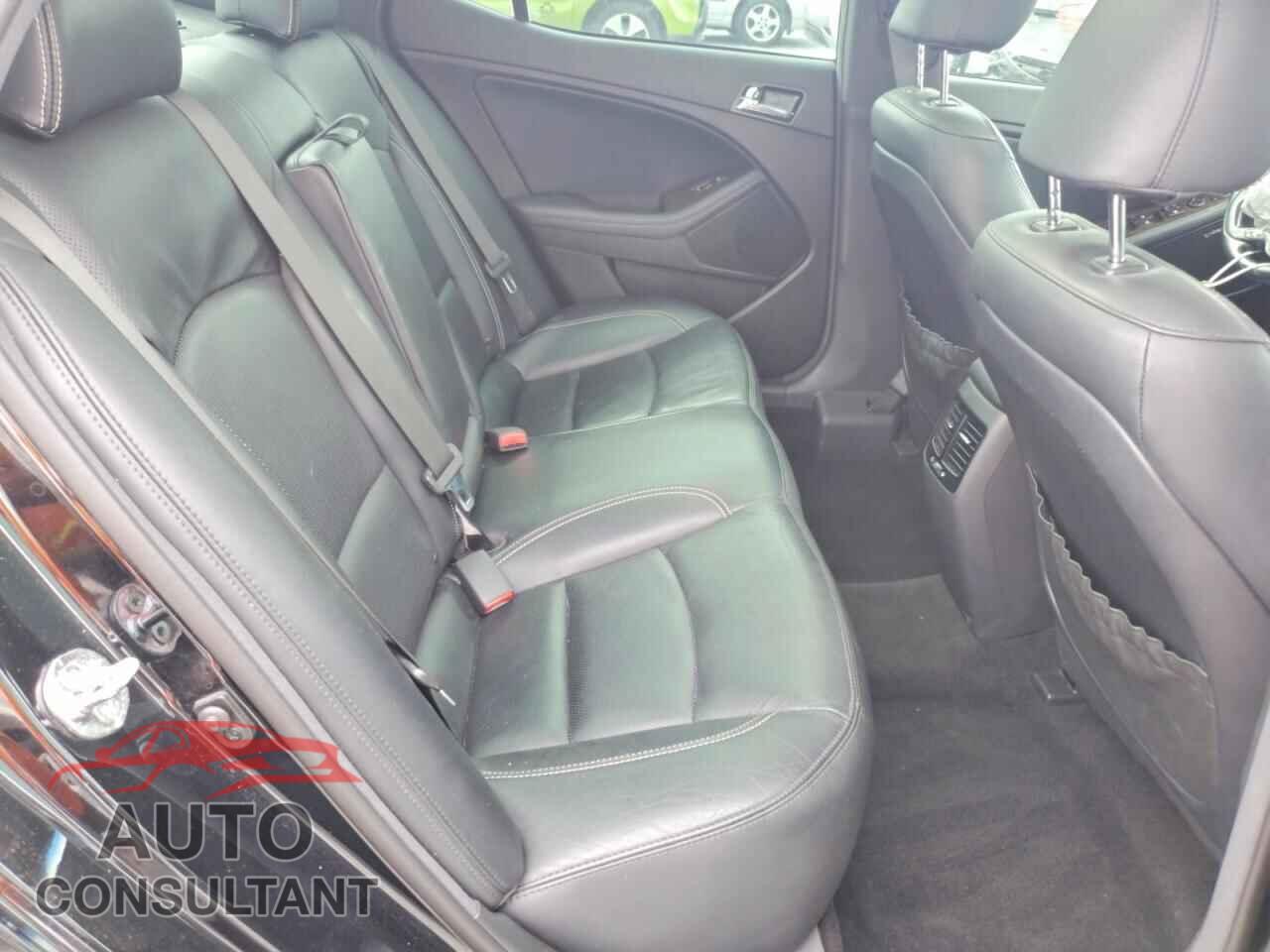KIA OPTIMA 2013 - 5XXGR4A60DG111490
