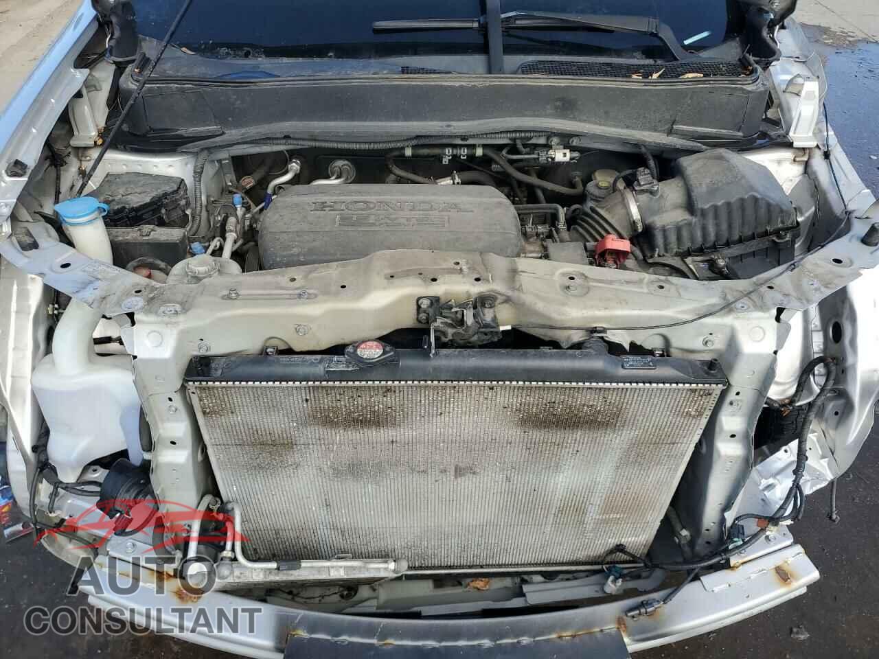HONDA PILOT 2011 - 5FNYF4H49BB082864