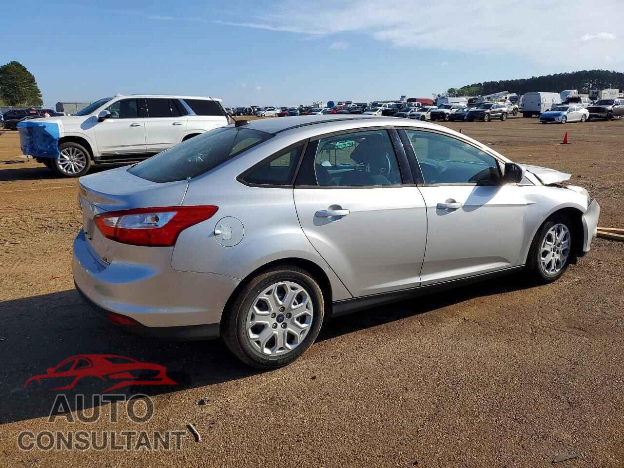 FORD FOCUS 2012 - 1FAHP3F24CL415100