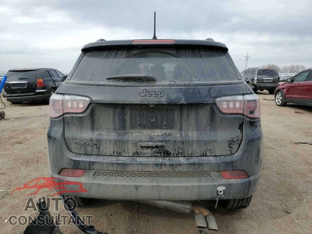 JEEP COMPASS 2018 - 3C4NJDBB3JT457379