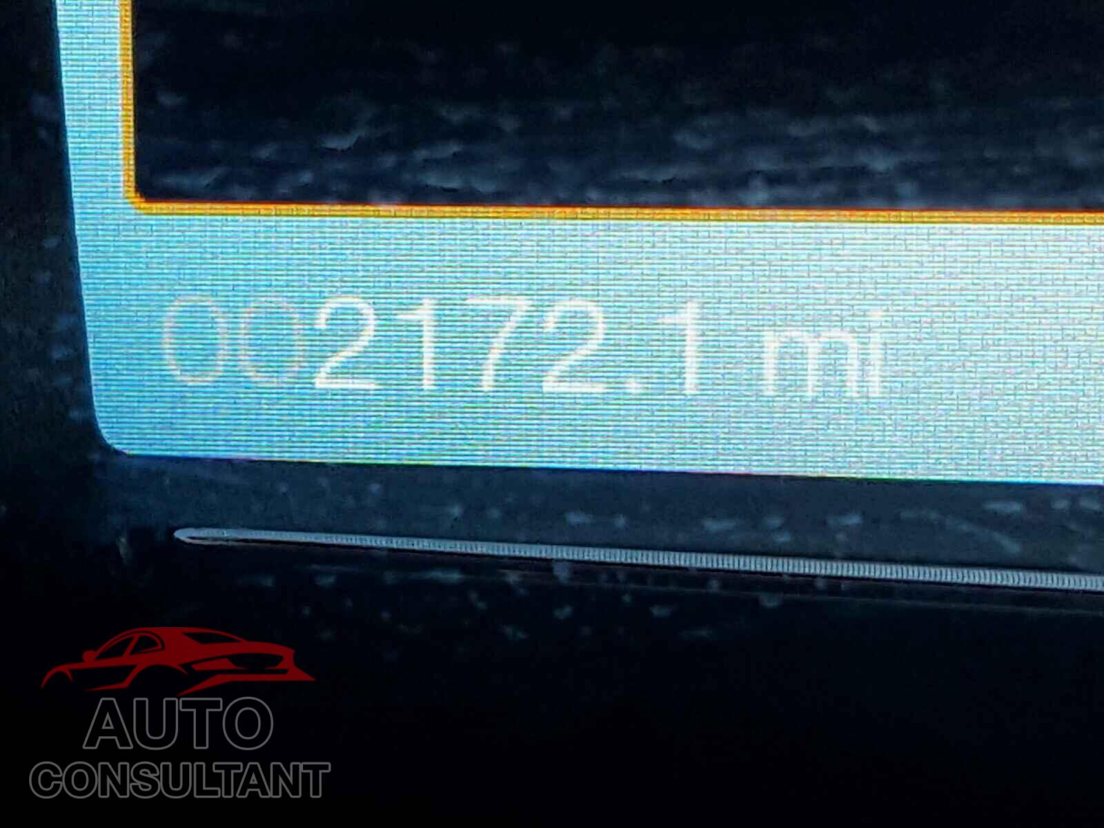 FORD TAURUS 2018 - 1FAHP2E84JG124828