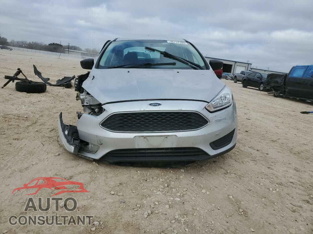 FORD FOCUS 2018 - 1FADP3E29JL277549