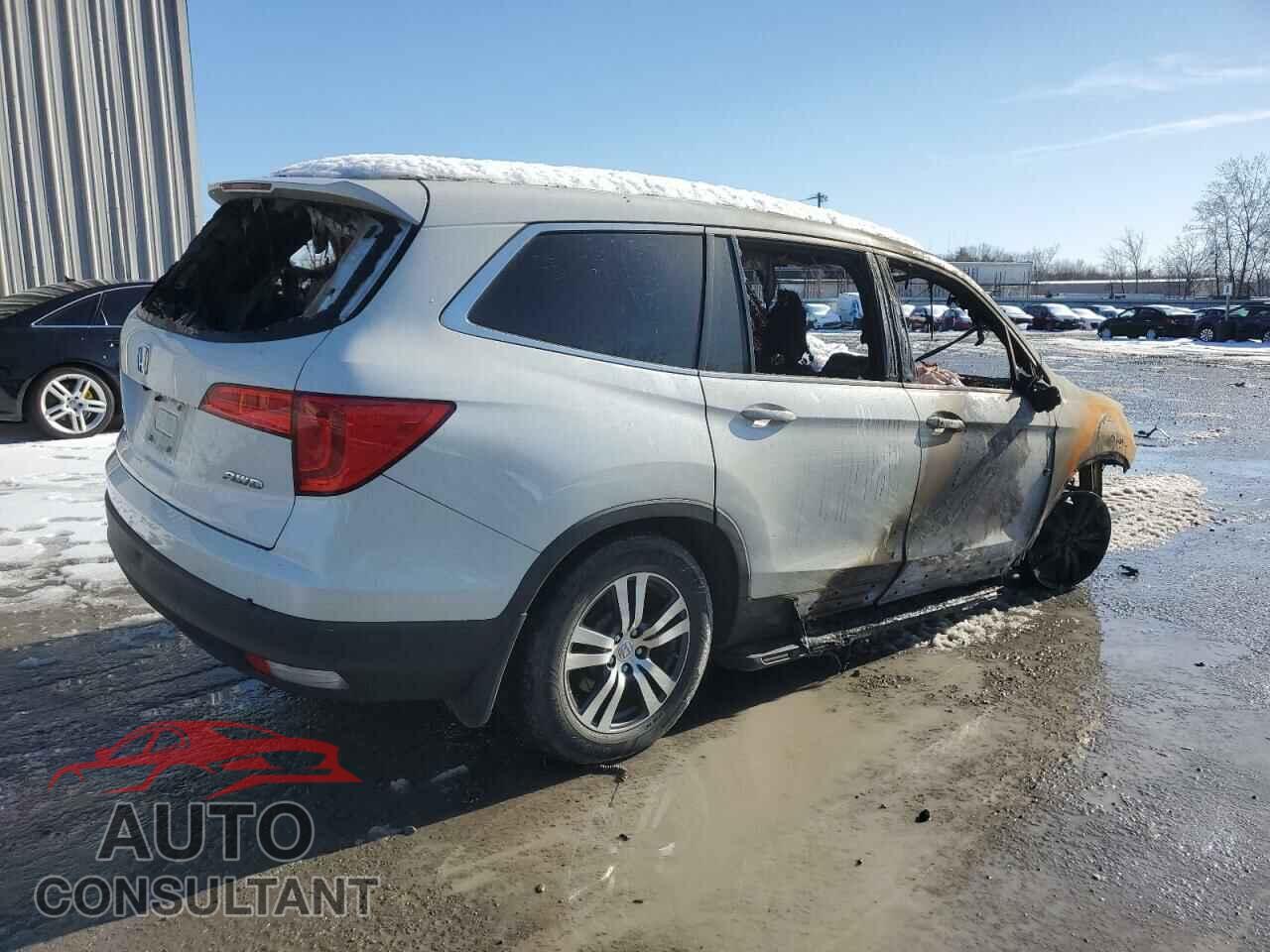 HONDA PILOT 2017 - 5FNYF6H3XHB005710