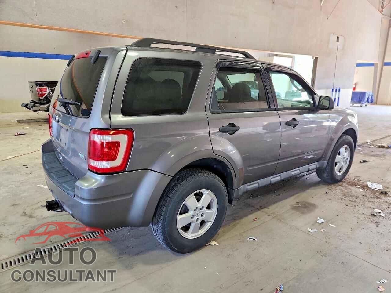 FORD ESCAPE 2010 - 1FMCU0DG7AKA05593