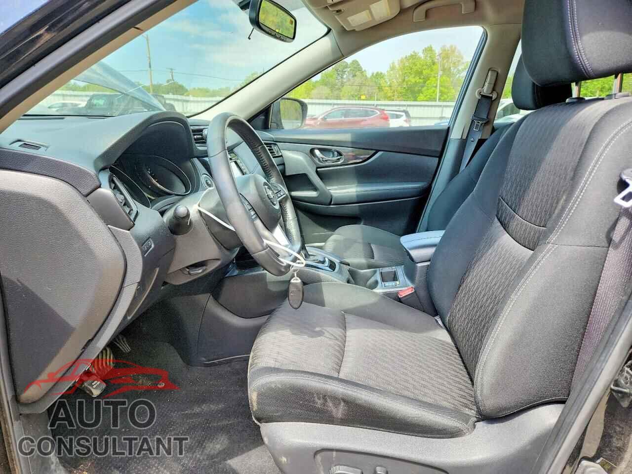 NISSAN ROGUE 2017 - KNMAT2MV8HP618330