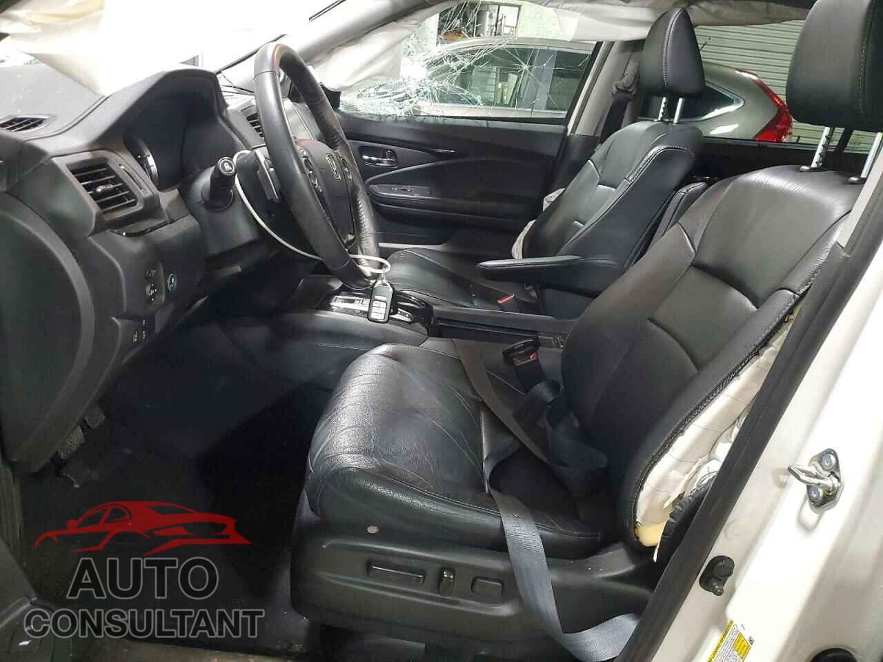 HONDA PILOT 2018 - 5FNYF6H96JB024362