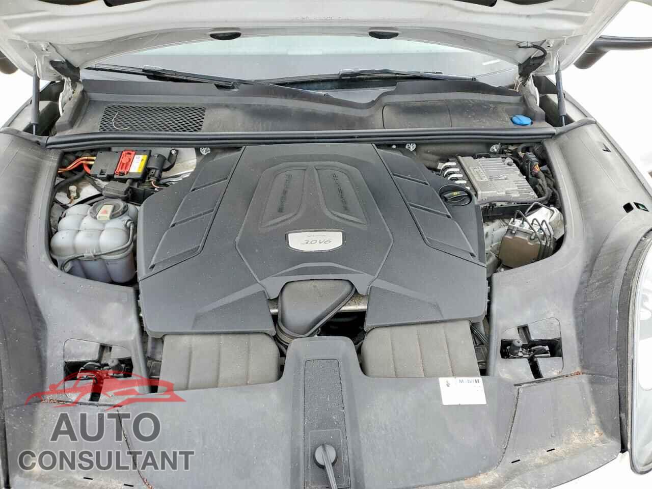 PORSCHE CAYENNE 2020 - WP1BA2AY7LDA46541