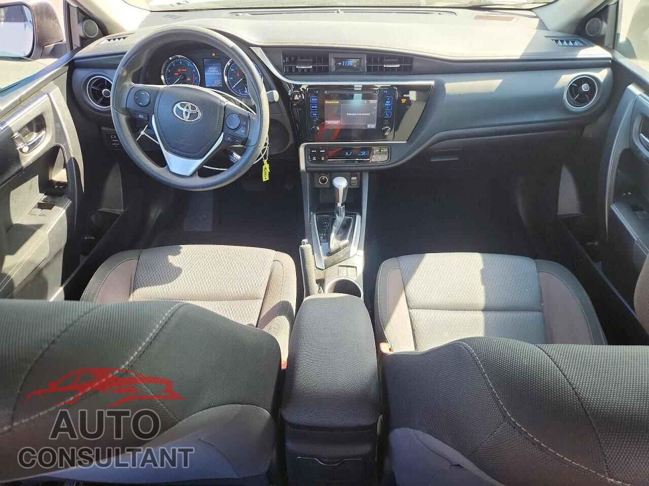 TOYOTA COROLLA 2017 - 5YFBURHEXHP727357