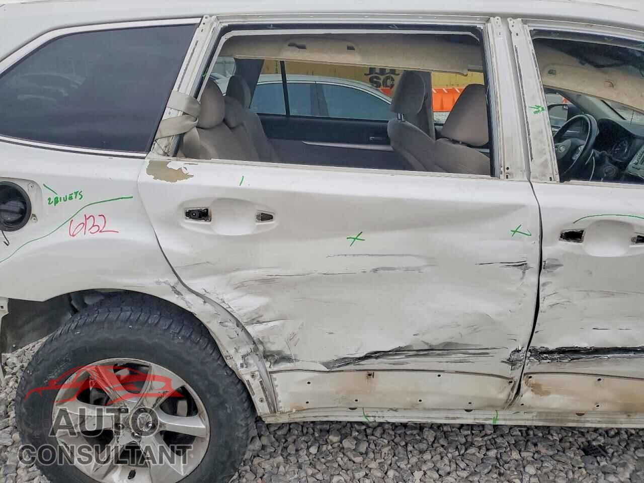 SUBARU OUTBACK 2014 - 4S4BRBCC2E3238580