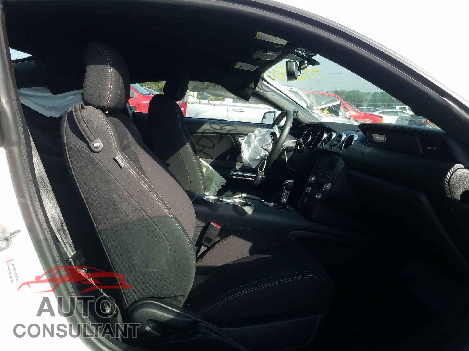 FORD MUSTANG 2018 - 1FA6P8TH4J5127530