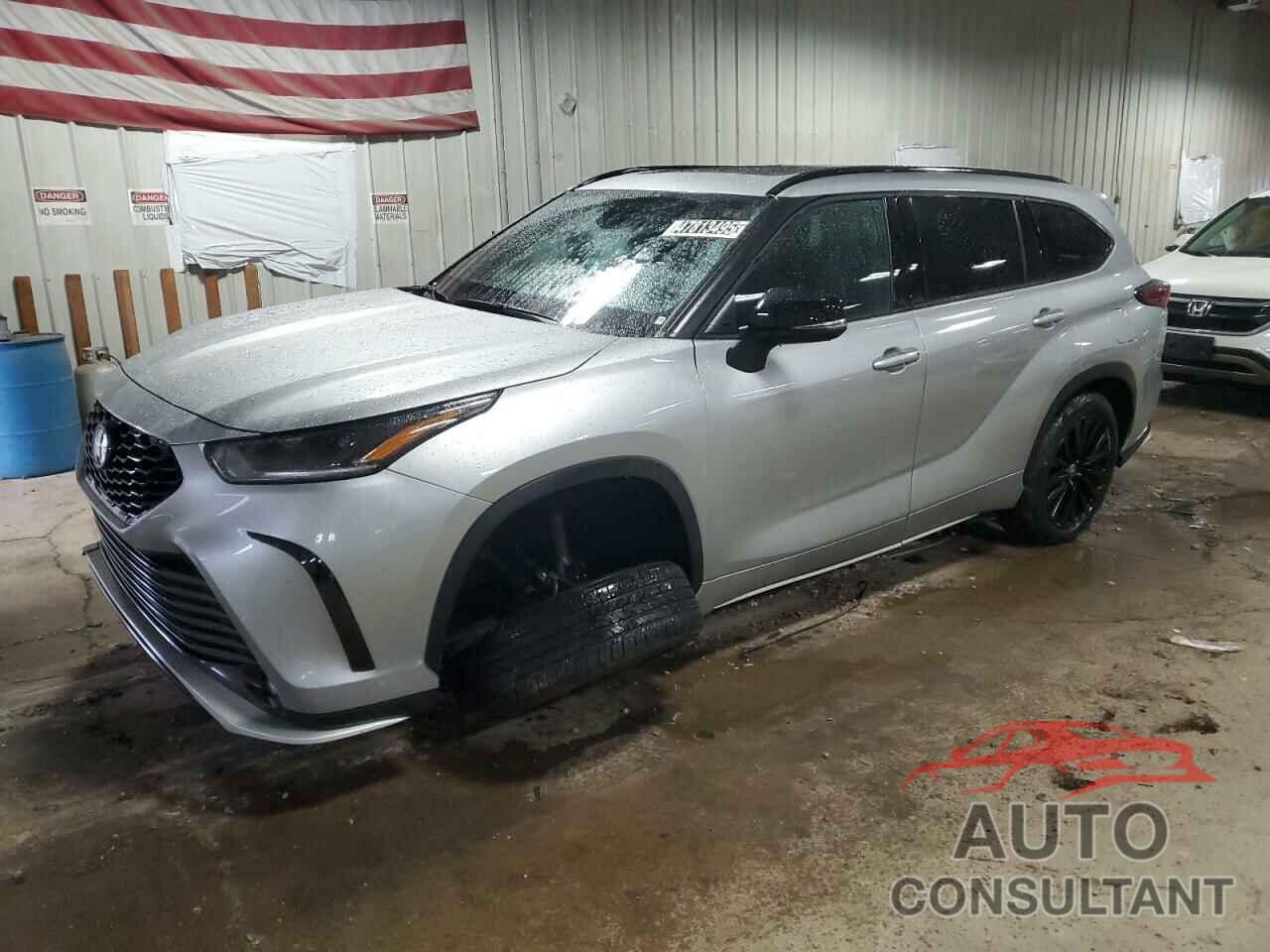 TOYOTA HIGHLANDER 2025 - 5TDKDRBH6SS576518
