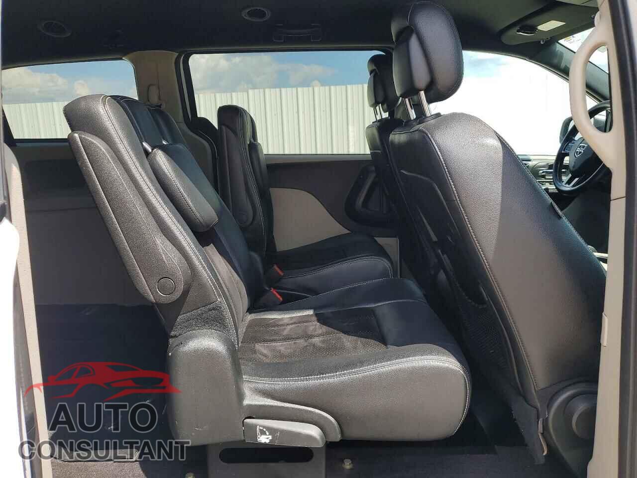 DODGE CARAVAN 2017 - 2C4RDGCGXHR824327