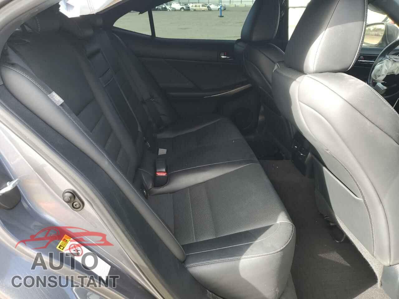LEXUS IS 2015 - JTHBF1D22F5070912