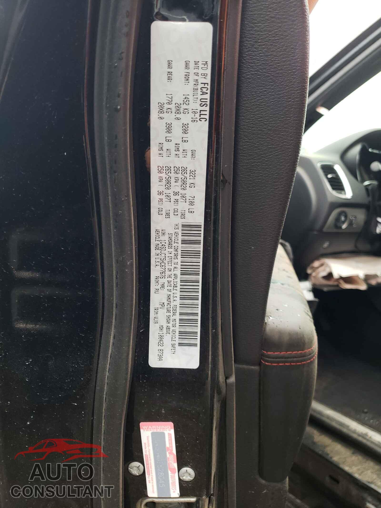 DODGE DURANGO 2017 - 1C4SDJCT5HC677676