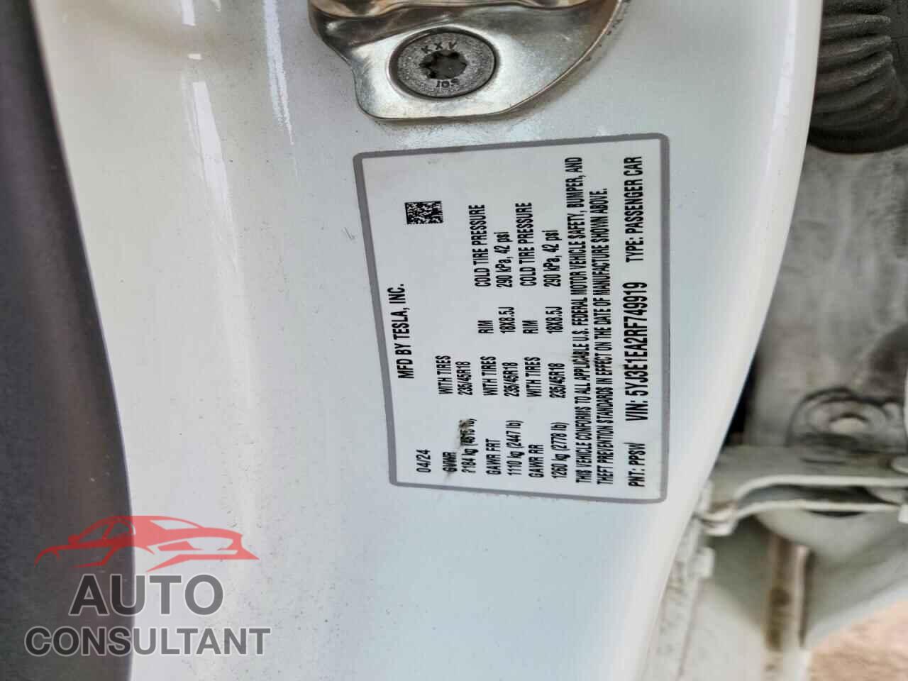 TESLA MODEL 3 2024 - 5YJ3E1EA2RF749919