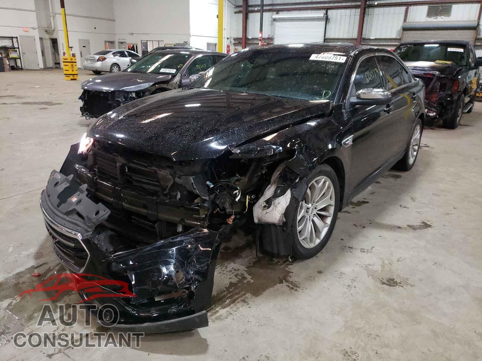 FORD TAURUS 2018 - 1FAHP2F89JG119204
