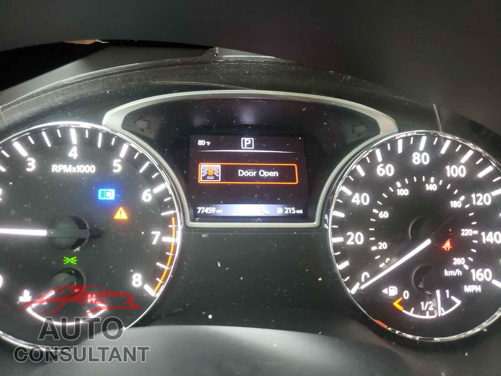 NISSAN PATHFINDER 2017 - 5N1DR2MN0HC643530