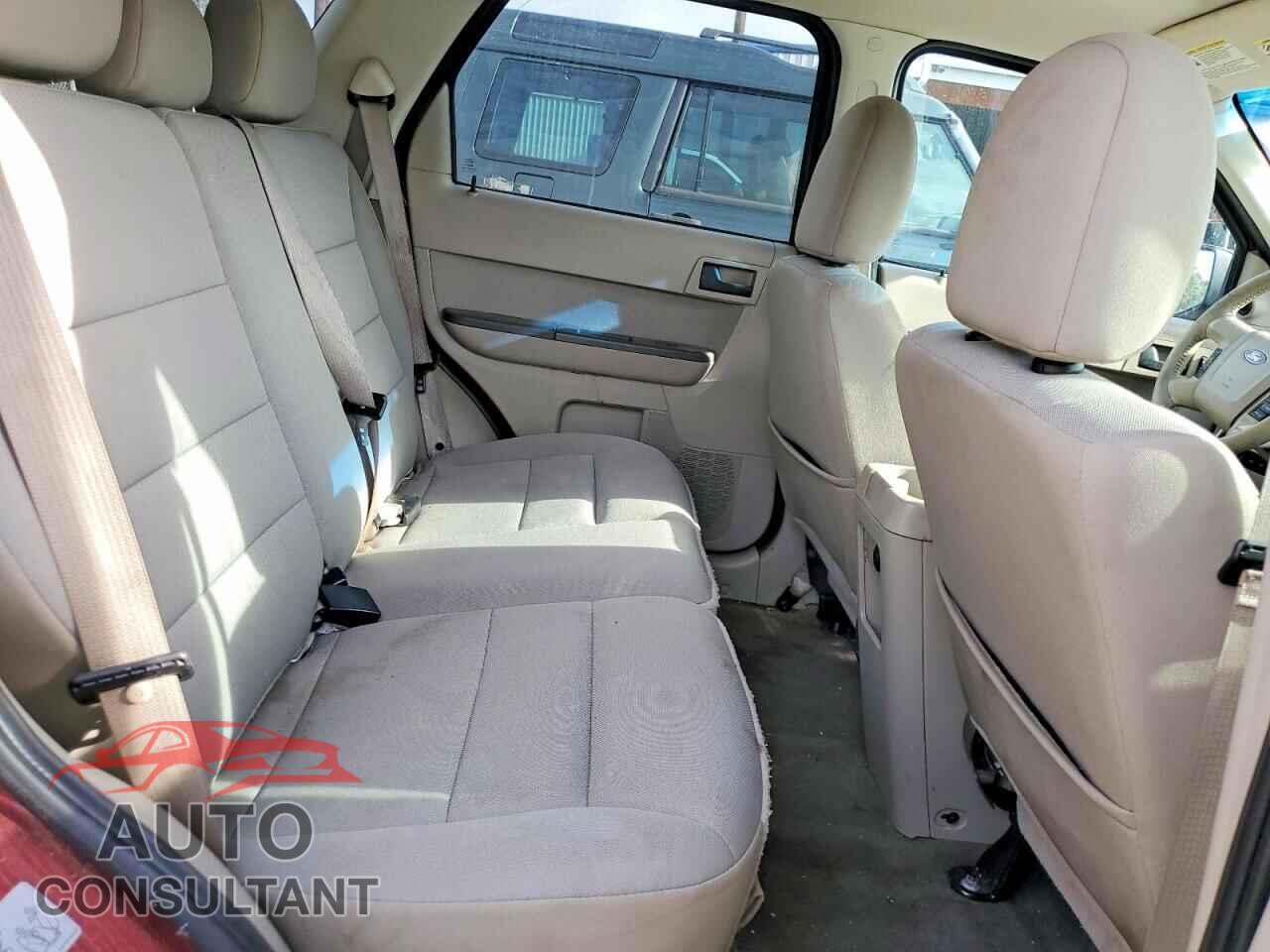FORD ESCAPE 2012 - 1FMCU9DG8CKB82323