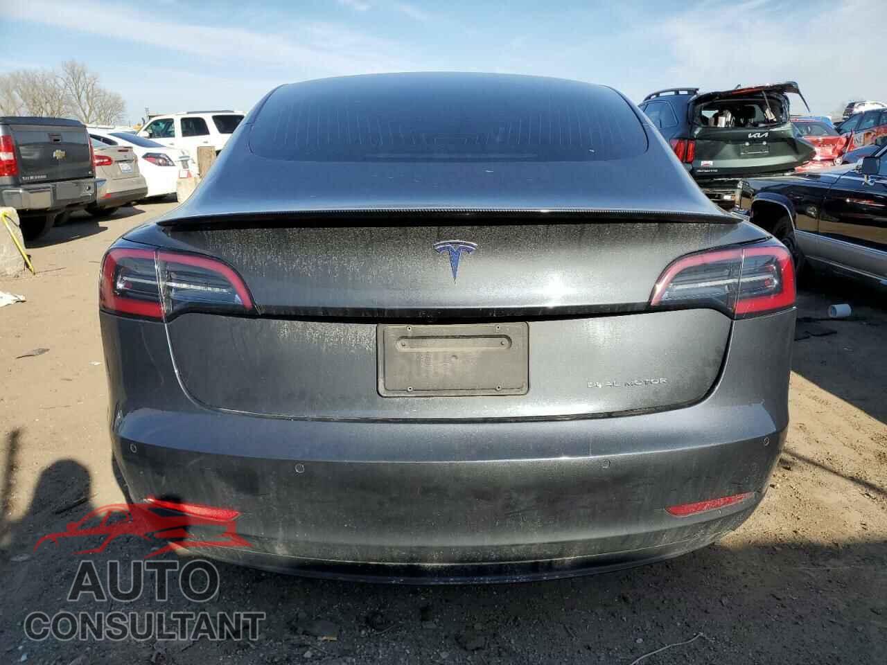 TESLA MODEL 3 2019 - 5YJ3E1EB8KF386962