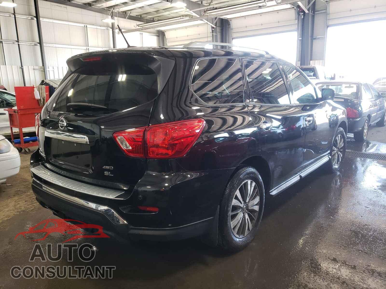 NISSAN PATHFINDER 2017 - 5N1DR2MM5HC668723