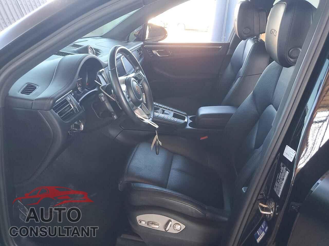 PORSCHE MACAN 2021 - WP1AG2A51MLB51745