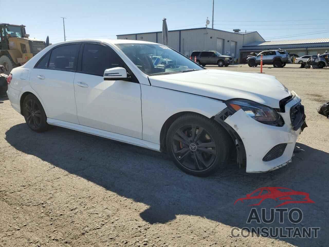 MERCEDES-BENZ E-CLASS 2015 - WDDHF0EB4FB163443