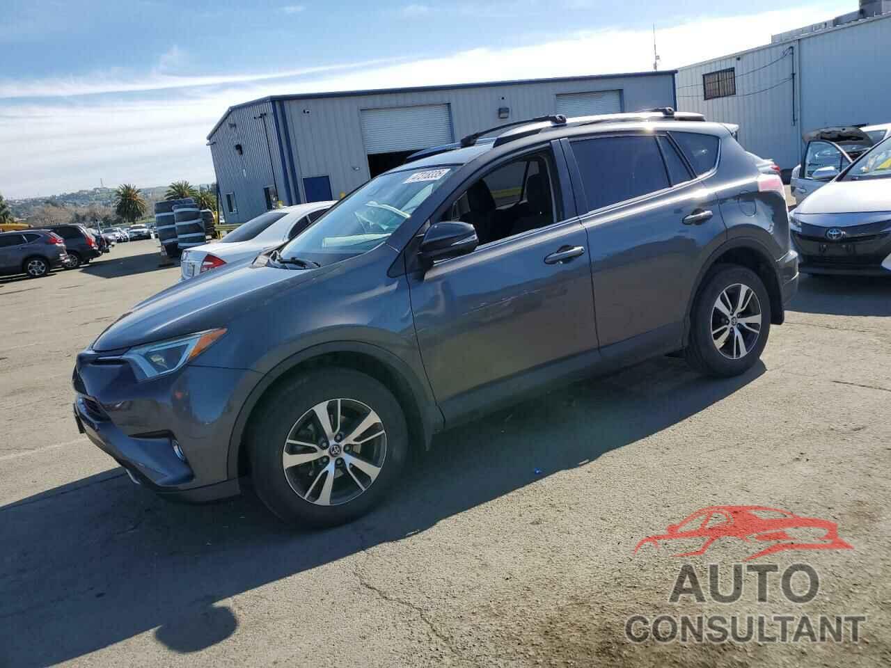 TOYOTA RAV4 2018 - JTMRFREV3JJ725280