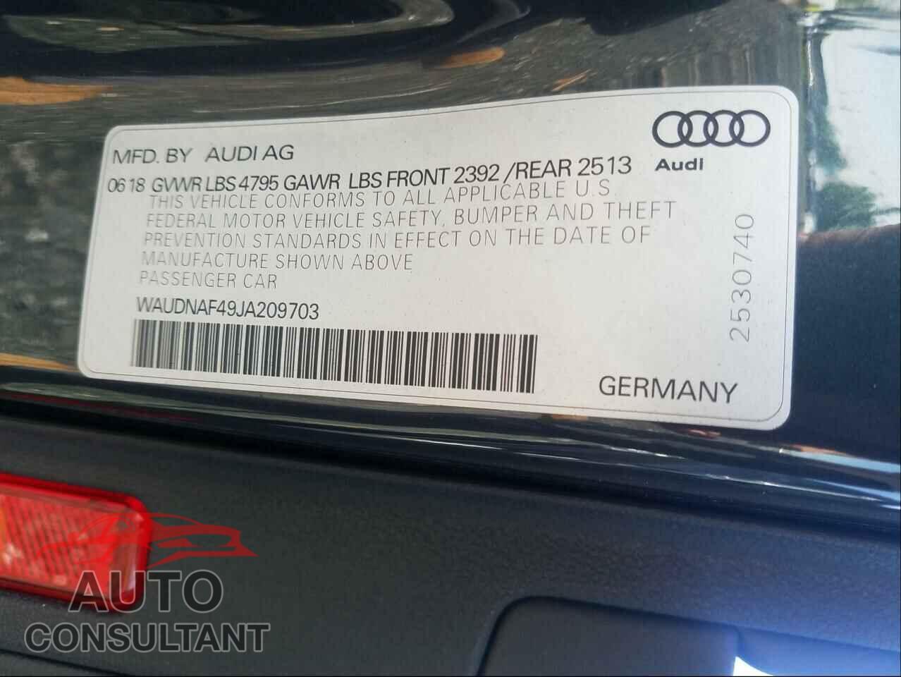 AUDI A4 2018 - WAUDNAF49JA209703