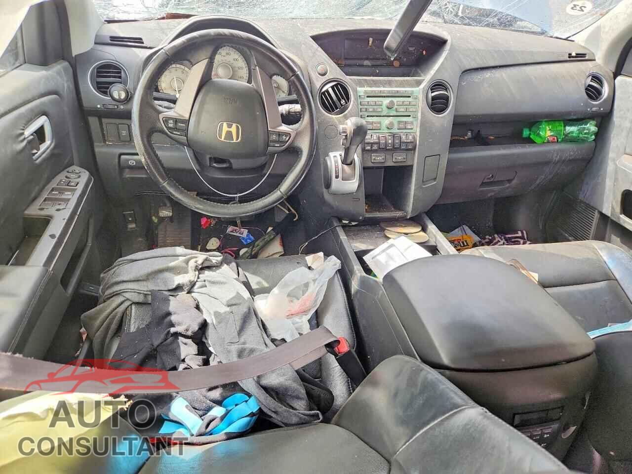HONDA PILOT 2011 - 5FNYF3H61BB007183
