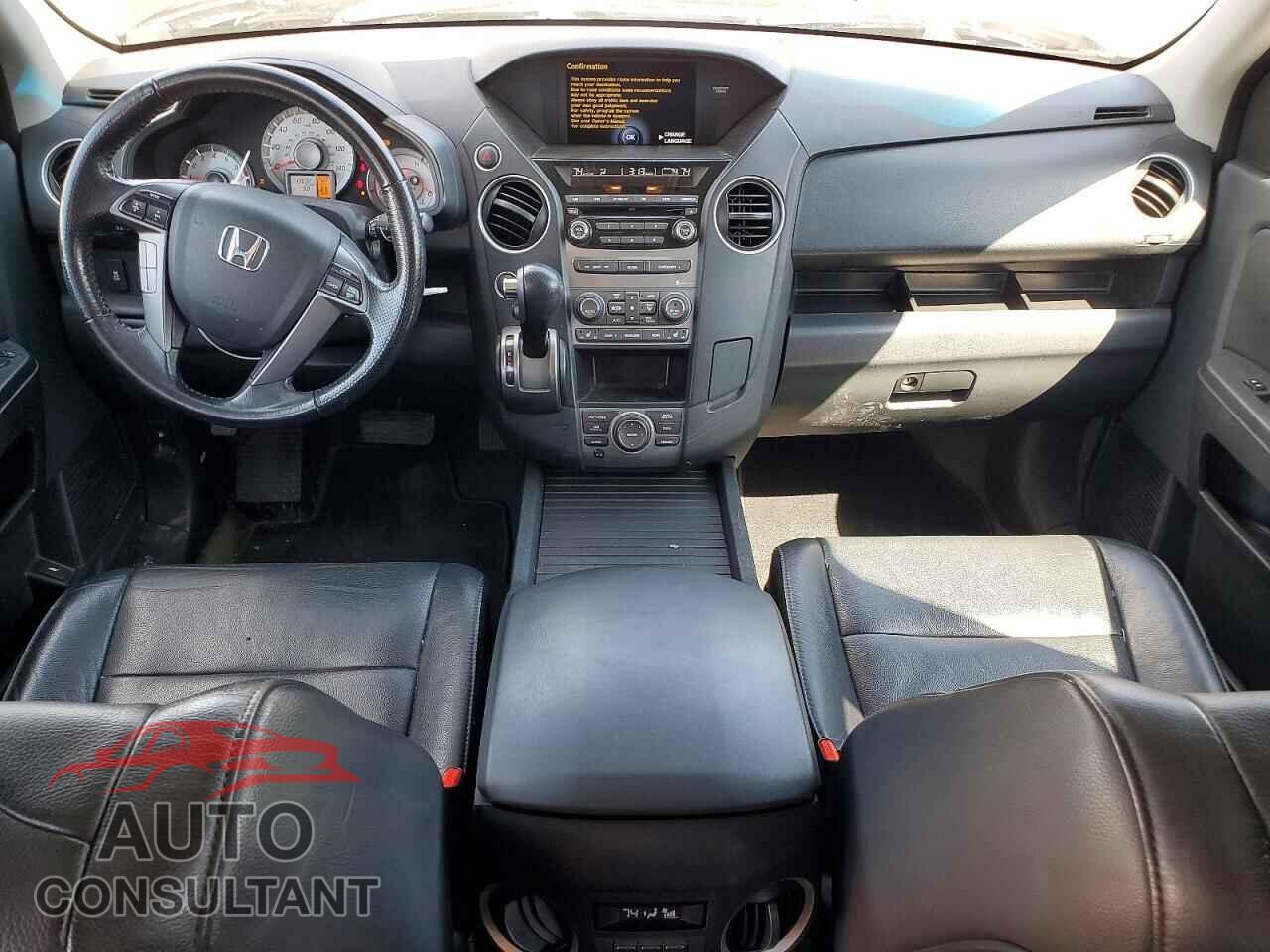 HONDA PILOT 2015 - 5FNYF4H76FB067206