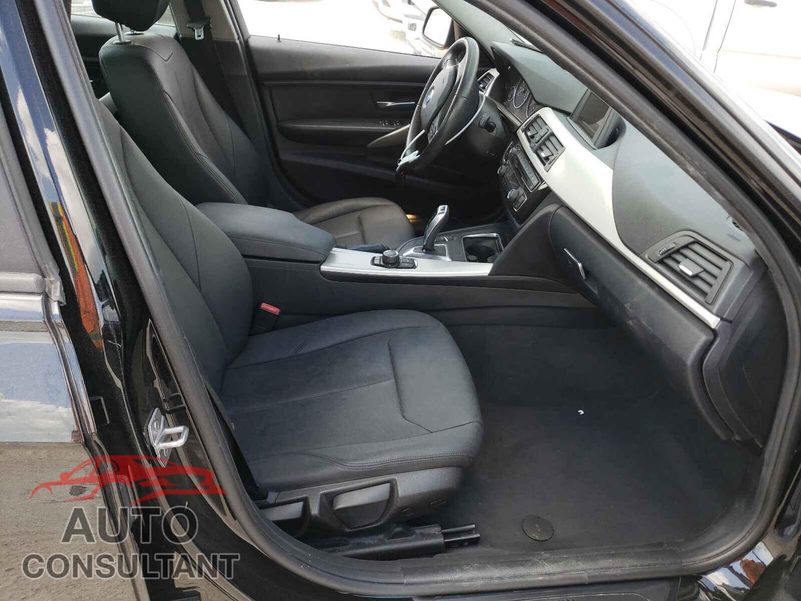 BMW 3 SERIES 2016 - WBA8E1G53GNU11530