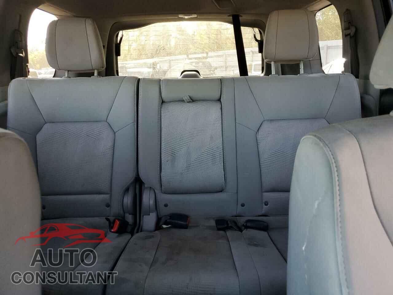 HONDA PILOT 2013 - 5FNYF4H23DB058321
