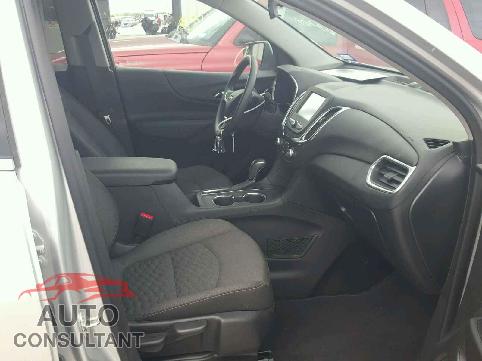CHEVROLET EQUINOX LT 2018 - 3GNAXJEV4JS632091