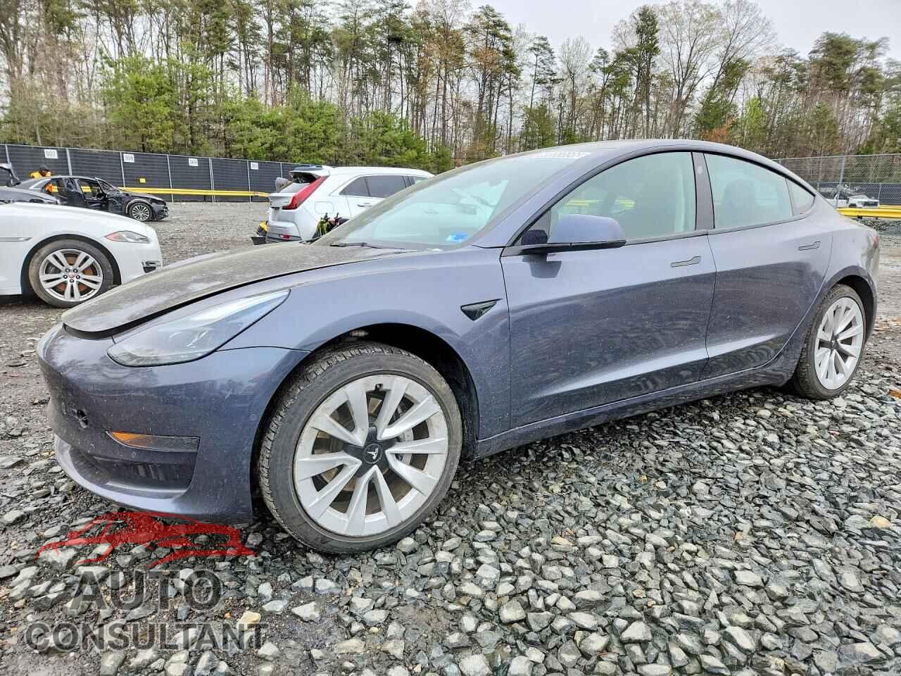 TESLA MODEL 3 2022 - 5YJ3E1EA8NF369722