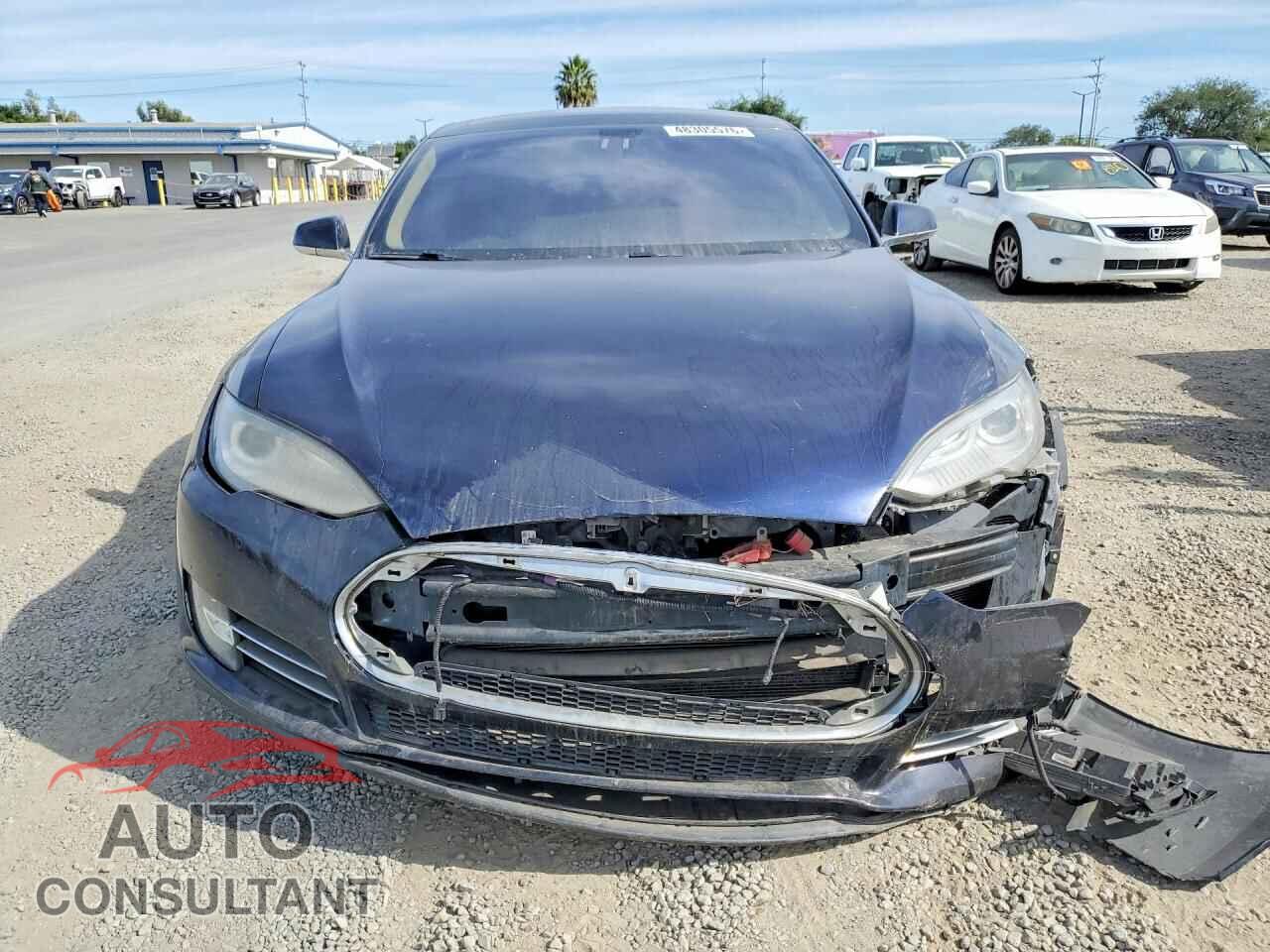 TESLA MODEL S 2014 - 5YJSA1S12EFP32933