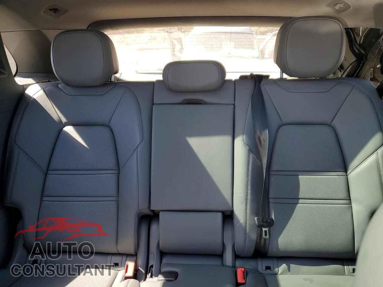 PORSCHE CAYENNE 2020 - WP1AA2AY7LDA00042