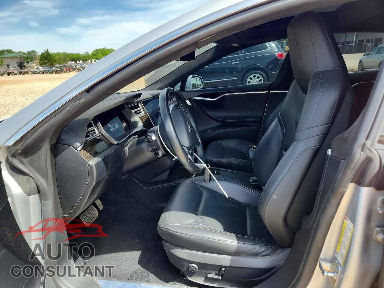 TESLA MODEL S 2016 - 5YJSA1E2XGF161943