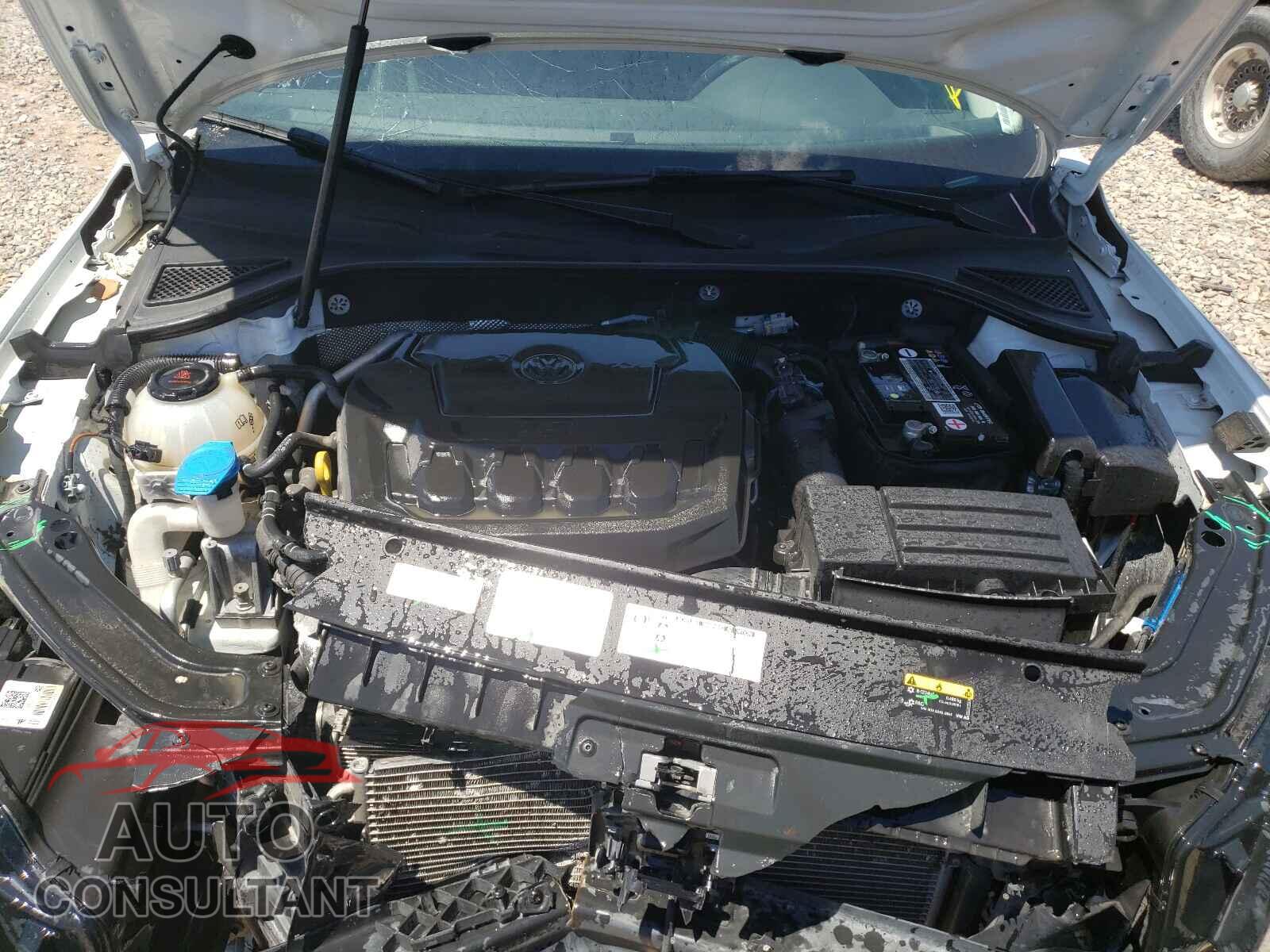 VOLKSWAGEN PASSAT 2018 - 1VWAA7A33JC032232