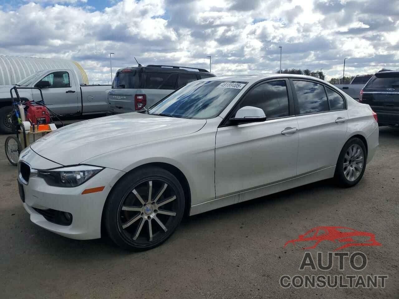 BMW 3 SERIES 2013 - WBA3B3C51DF537721