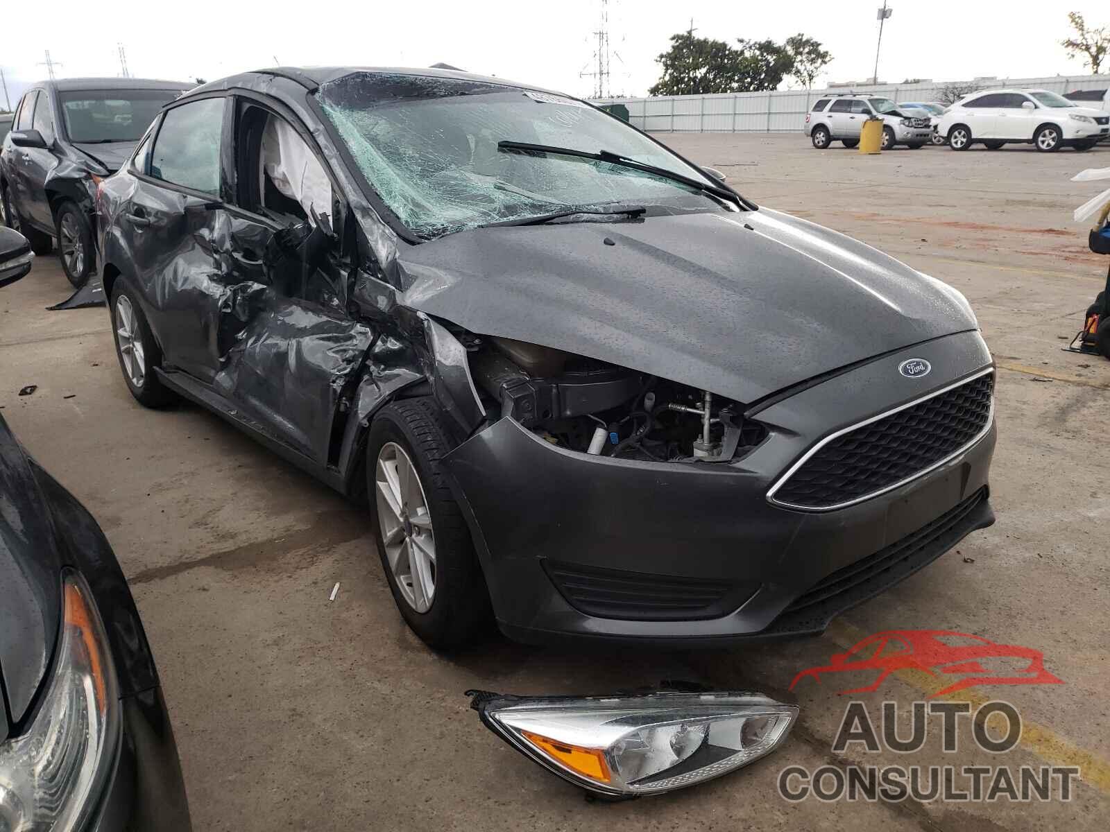 FORD FOCUS 2018 - 1FADP3F2XJL324103