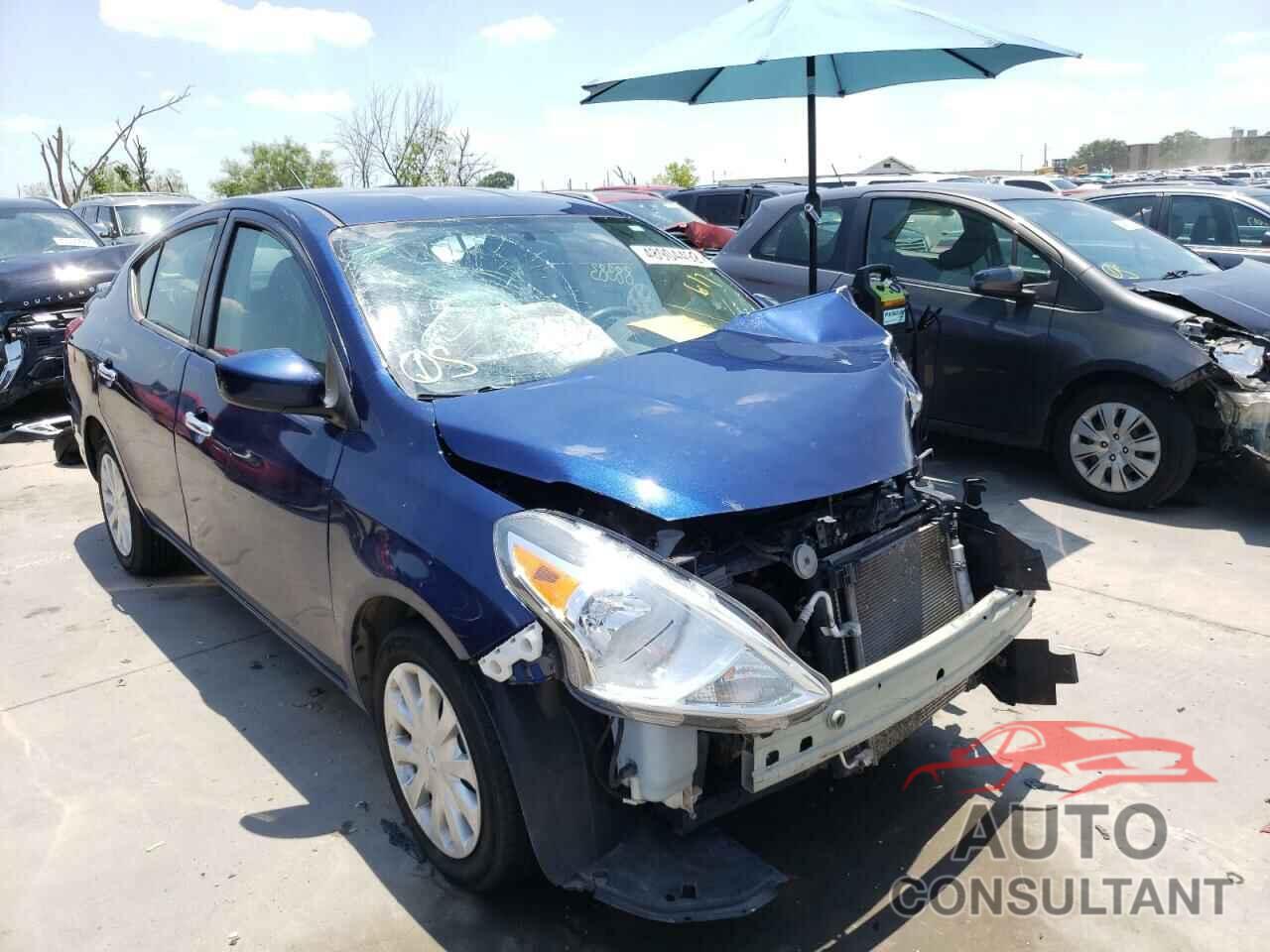 NISSAN VERSA 2018 - 3N1CN7AP8JL811748