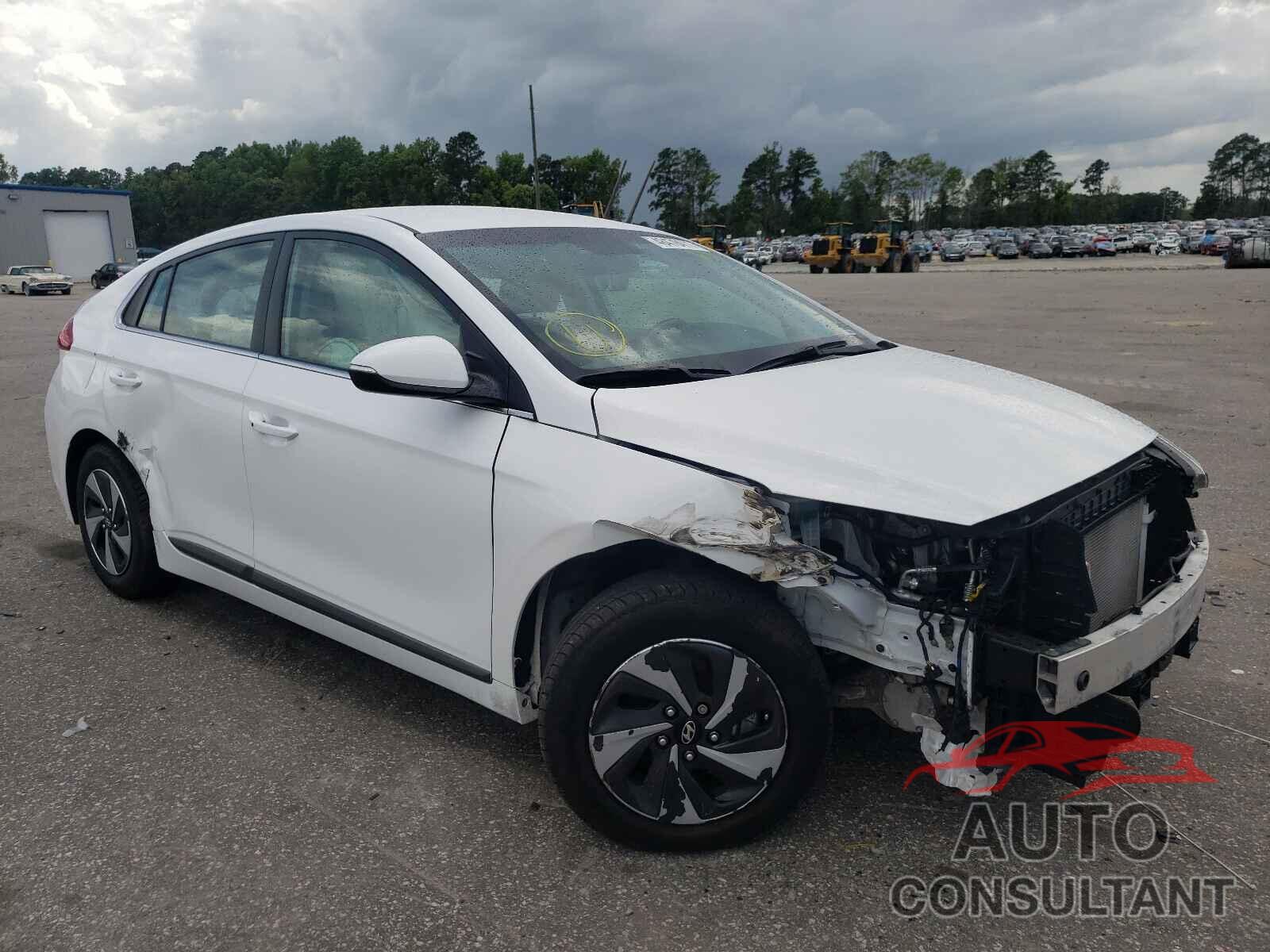 HYUNDAI IONIQ 2017 - KMHC75LC8HU041018