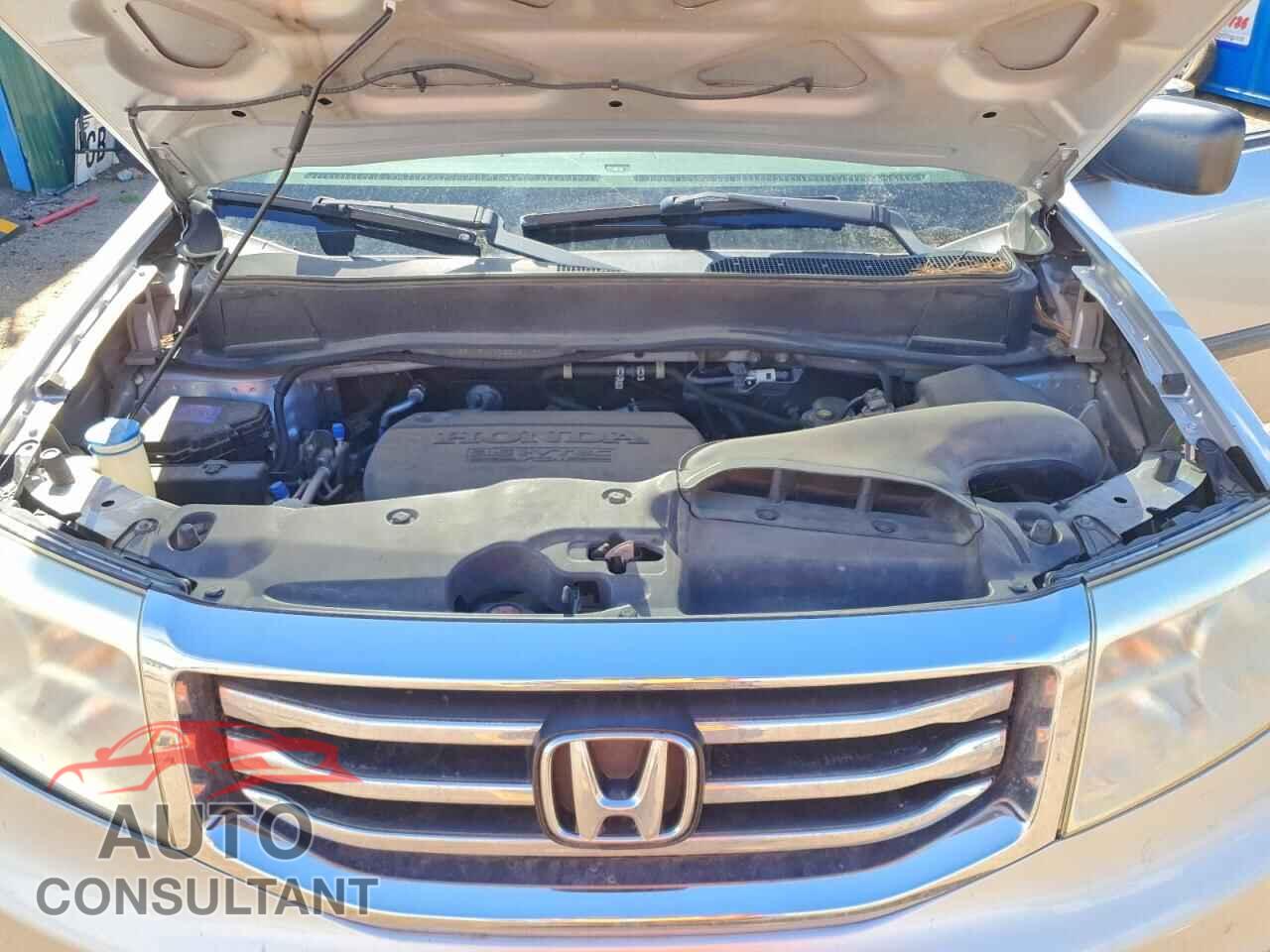 HONDA PILOT 2013 - 5FNYF4H25DB060197