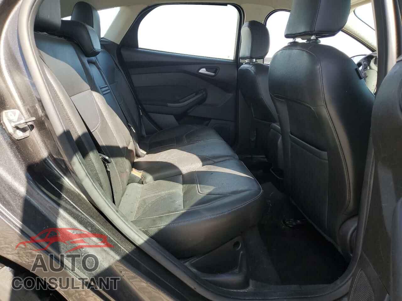 FORD FOCUS 2016 - 1FADP3K24GL326153