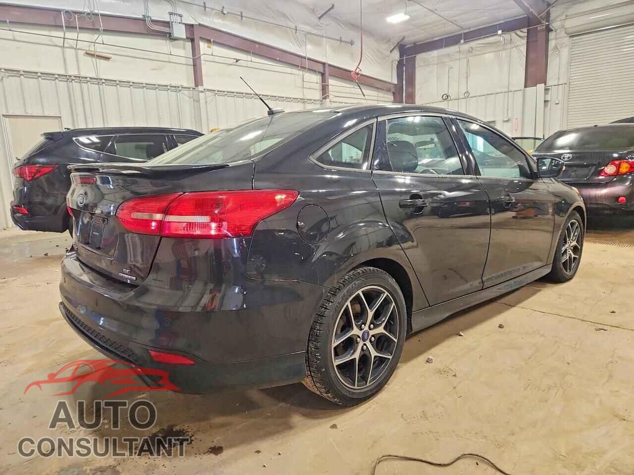 FORD FOCUS 2015 - 1FADP3F26FL235295