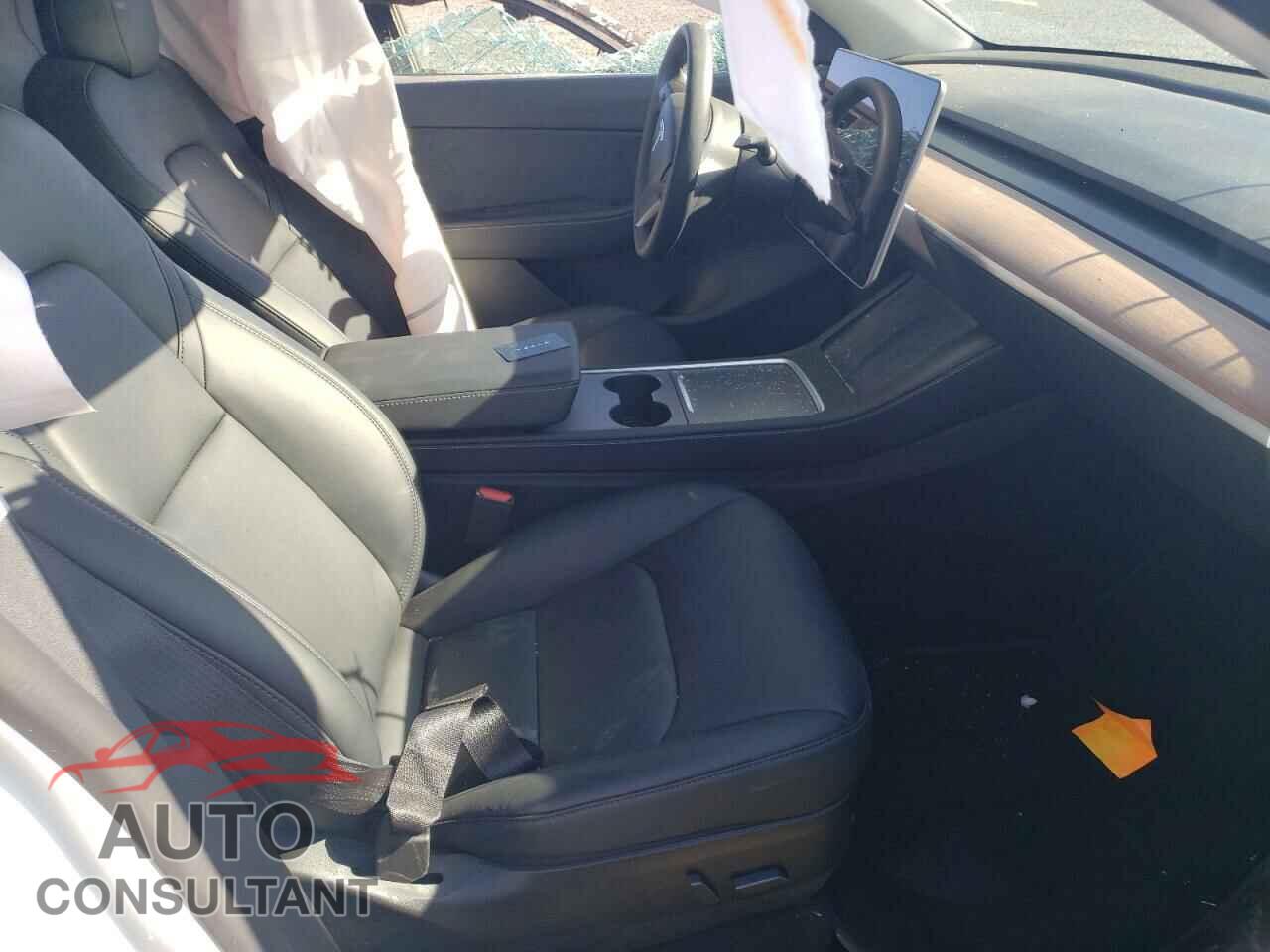 TESLA MODEL Y 2022 - 7SAYGDEE2NF364975