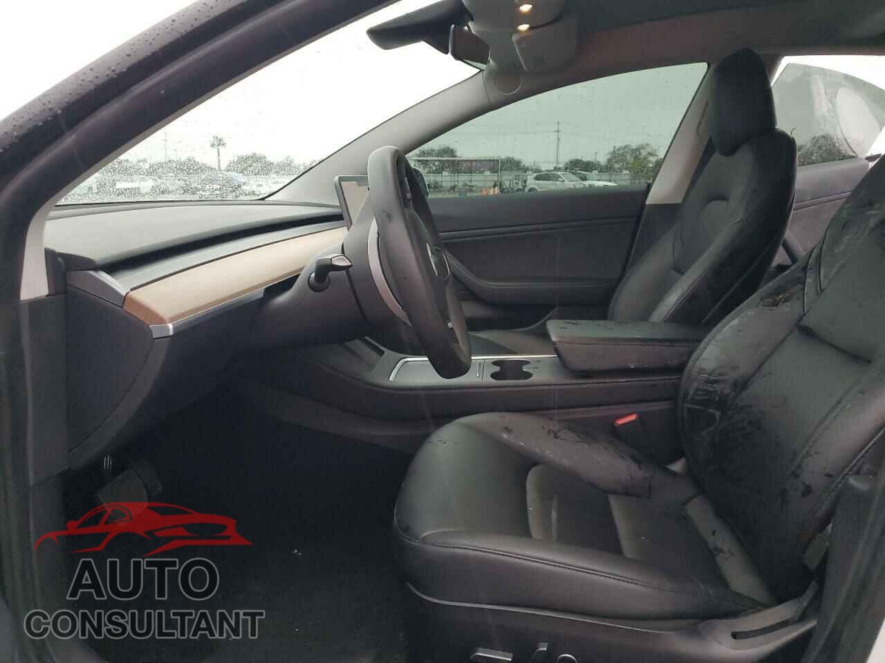TESLA MODEL 3 2021 - 5YJ3E1EB5MF874317