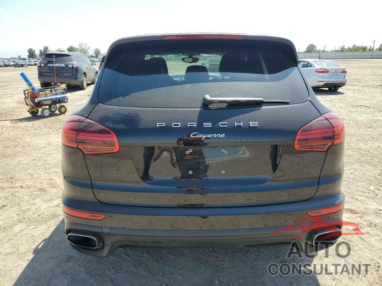 PORSCHE CAYENNE 2016 - WP1AA2A28GKA10110