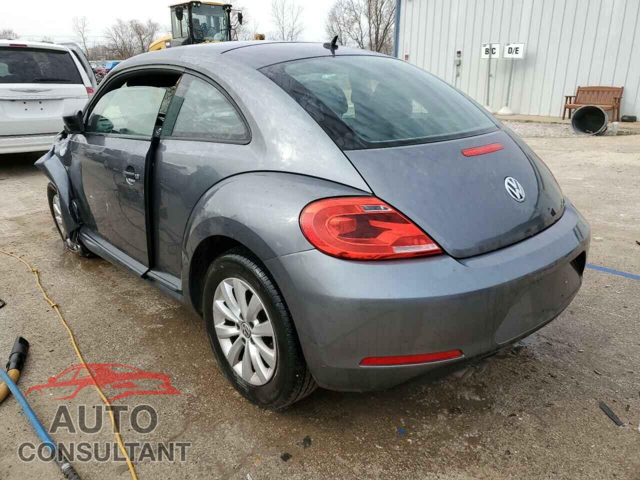 VOLKSWAGEN BEETLE 2013 - 3VWFP7AT5DM654189